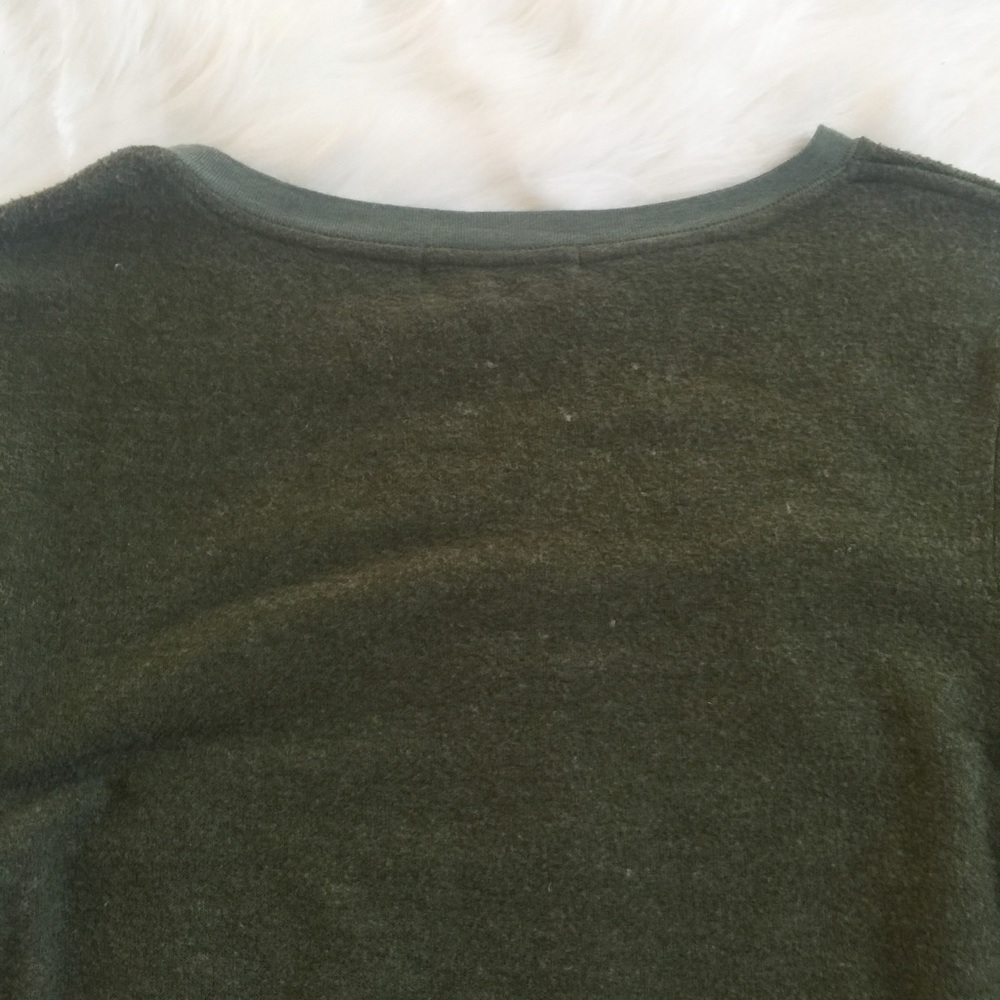 SOLD W i l d f o x Beach Jumper - Picture 5 of 6